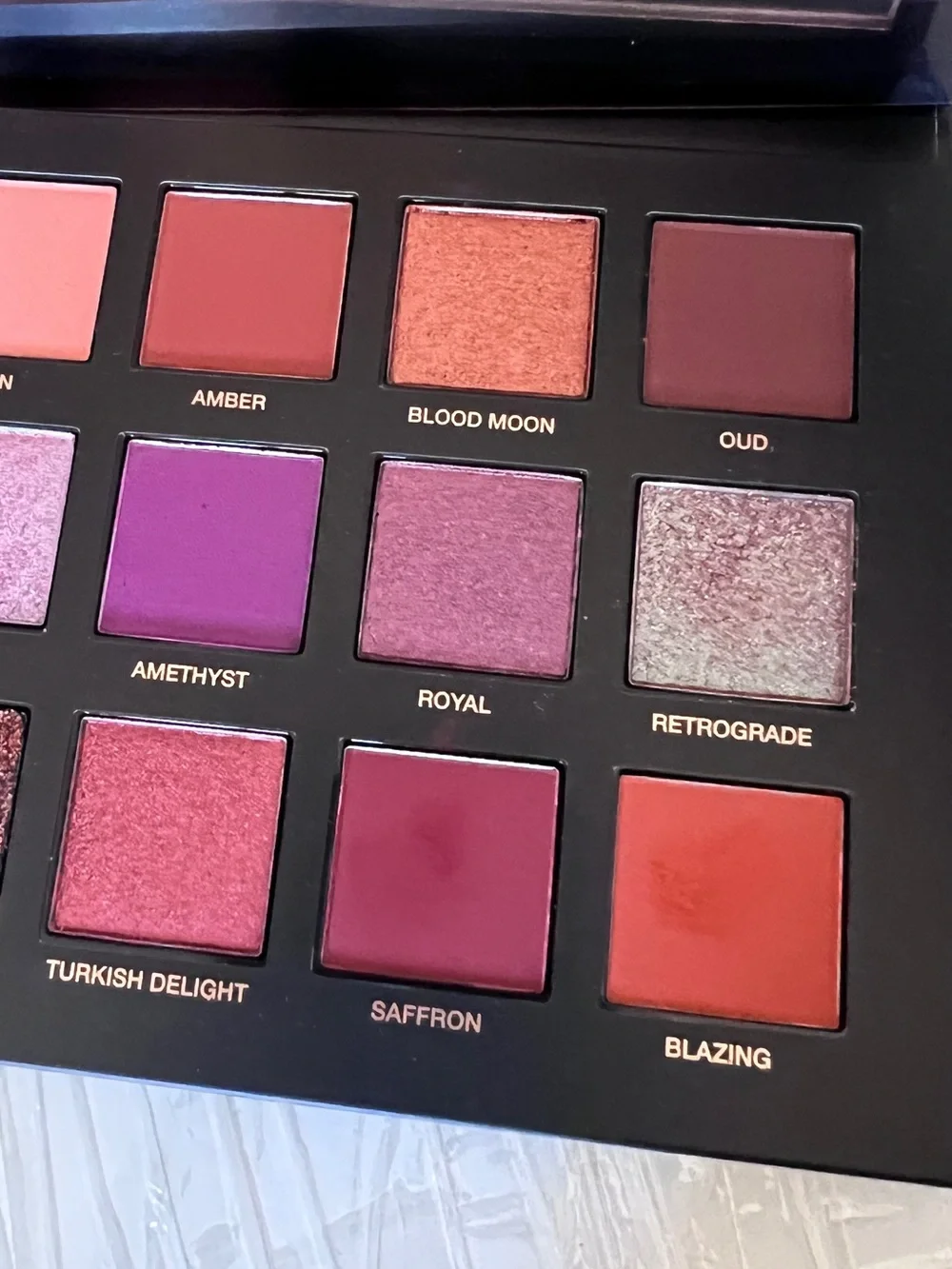 [Almost New]HUDA BEAUTY Desert Dusk Eyeshadow Palette - Desert Dusk